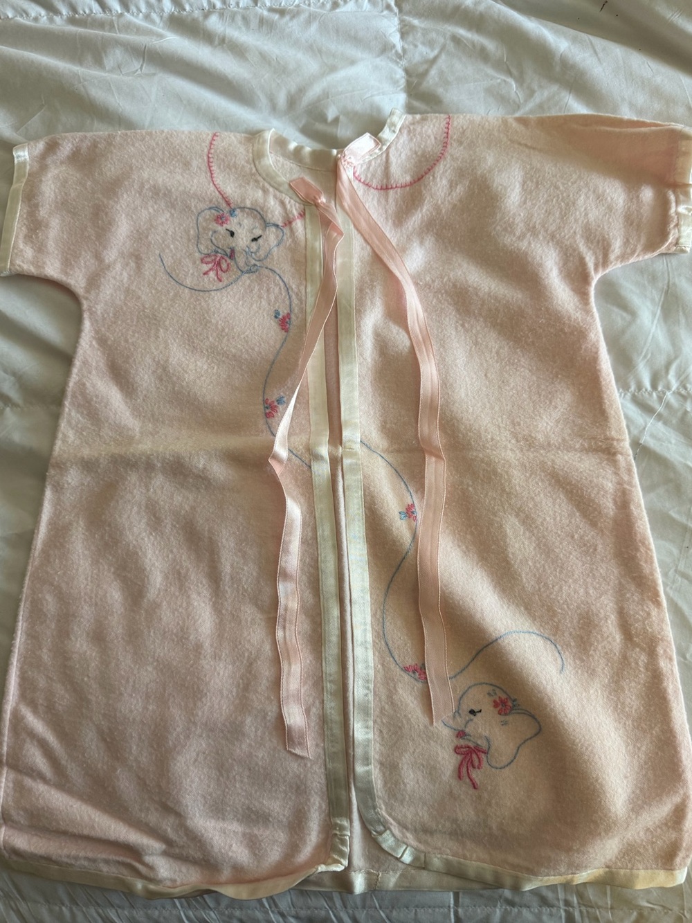 🎀Vintage 1950s Pink Baby Sleep Gown with Elephant Embroidery and Silk trim